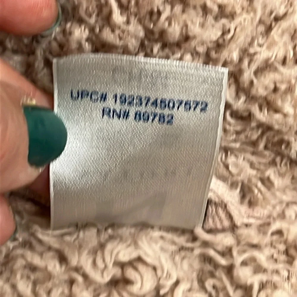 Natori Teddy plush fuzzy pink blush front pockets short robe, *missing belt* - Picture 7 of 17